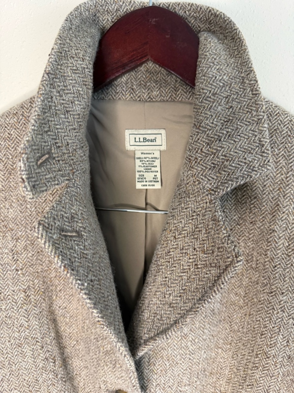 L.L. Bean Herringbone Tweed Blazer Gray Tan Wool Petite Medium Classic - Picture 5 of 14